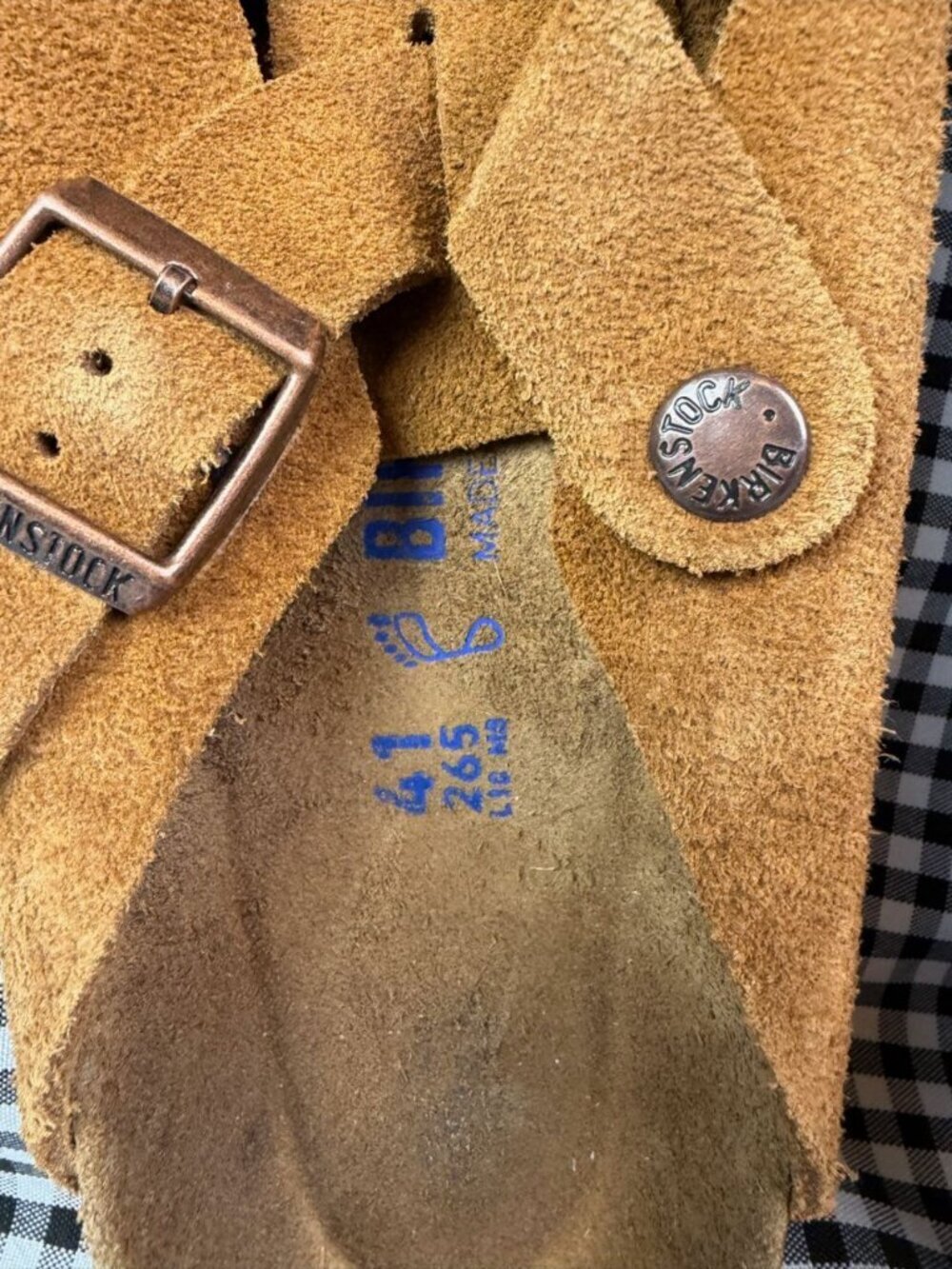 Birkenstock Boston Suede Clogs Taupe Brown EU 41 US W10 M8 Damaged - Picture 2 of 4